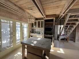 1551 San Lucas St in Seaside, CA - Building Photo