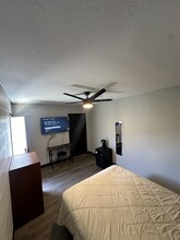 1926 Drum Dr in Kissimmee, FL - Building Photo - Building Photo