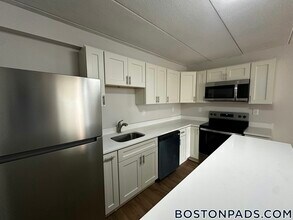 30 Normandy Ave in Cambridge, MA - Building Photo - Building Photo
