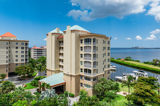 Harbour Isle Yacht & Racquet Club in Ft. Myers, FL - Building Photo - Building Photo