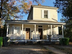 932 Texas St in Columbia, SC - Building Photo