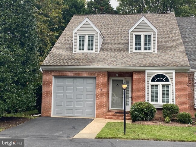 1175 S Washington St in Easton, MD - Building Photo - Building Photo