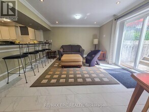 55B Bethune Blvd in Toronto, ON - Building Photo - Building Photo