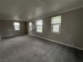 6715 Theota Ave in Parma, OH - Building Photo - Building Photo