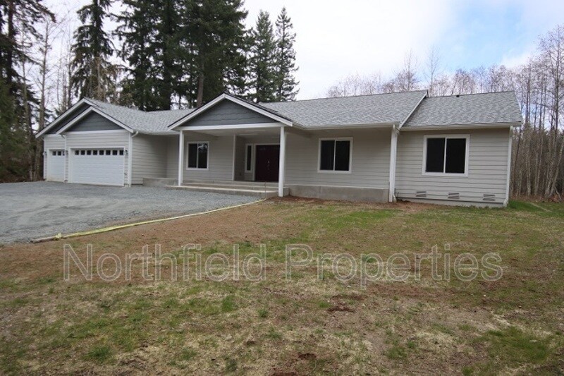 11016 142nd St NE in Arlington, WA - Building Photo