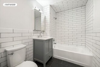 23 Bleecker St in Brooklyn, NY - Building Photo - Building Photo
