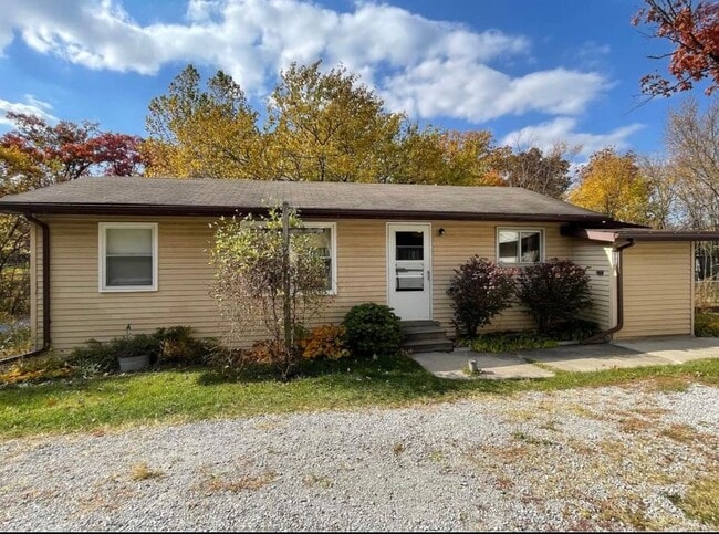 7012 W 138th Ln in Cedar Lake, IN - Building Photo - Building Photo