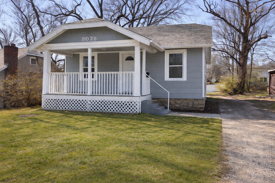 8028 Garfield Ave in Kansas City, MO - Building Photo