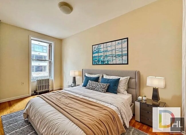 52 W 56th St in New York, NY - Building Photo - Building Photo