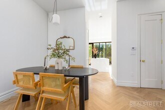 Stunning Brand New Townhouse for Rent in B in Brooklyn, NY - Foto de edificio - Building Photo