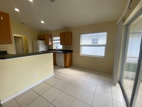 487 Winwood Ct in Port Charlotte, FL - Building Photo - Building Photo