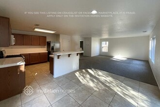 382 Craftsman Dr in Lathrop, CA - Foto de edificio - Building Photo