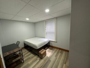 238 11th St, Unit First Floor in Troy, NY - Building Photo - Building Photo