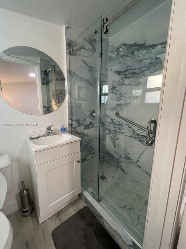 property at 5615 Hope St