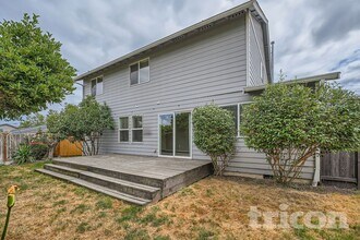 1308 Bonney Ave in Sumner, WA - Building Photo - Building Photo