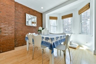 16 Follen St, Unit 2 in Boston, MA - Building Photo - Building Photo