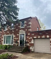 4716 Wolf Rd in Western Springs, IL - Building Photo