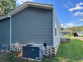 843 E Colonial Cir in Daytona Beach, FL - Building Photo - Building Photo