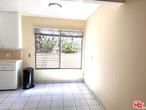 5411 S Centinela Ave in Los Angeles, CA - Building Photo - Building Photo