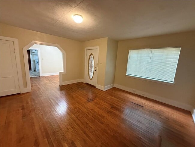 312 Grant St in Chickasaw, AL - Building Photo - Building Photo