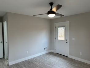 818 Burr St in Adrian, MI - Building Photo - Building Photo