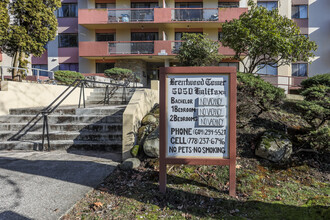 Brentwood Tower in Burnaby, BC - Building Photo - Building Photo