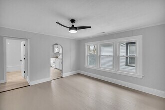 1048 Sandusky Ave in Kansas City, KS - Building Photo - Building Photo