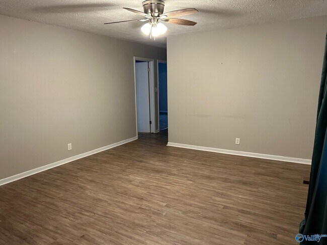 3721 Broadmor Rd NW in Huntsville, AL - Building Photo - Building Photo