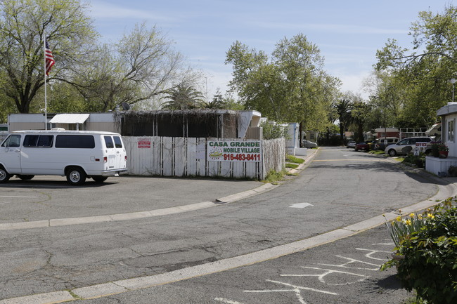 2312 Auburn Blvd in Sacramento, CA - Foto de edificio - Building Photo