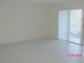 1000 NE 14th Ave in Hallandale Beach, FL - Foto de edificio - Building Photo