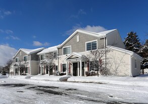 Liberty Plaza Apartments in Medina, OH - Building Photo