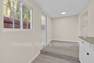 703 Mills St in Escondido, CA - Building Photo - Building Photo