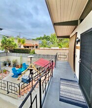 2028 1/2 N Commonwealth Ave in Los Angeles, CA - Building Photo - Building Photo