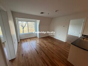 370 Jamaicaway, Unit F in Boston, MA - Building Photo - Building Photo