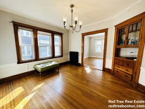 15 Saint Peter St, Unit 1 in Boston, MA - Foto de edificio - Building Photo