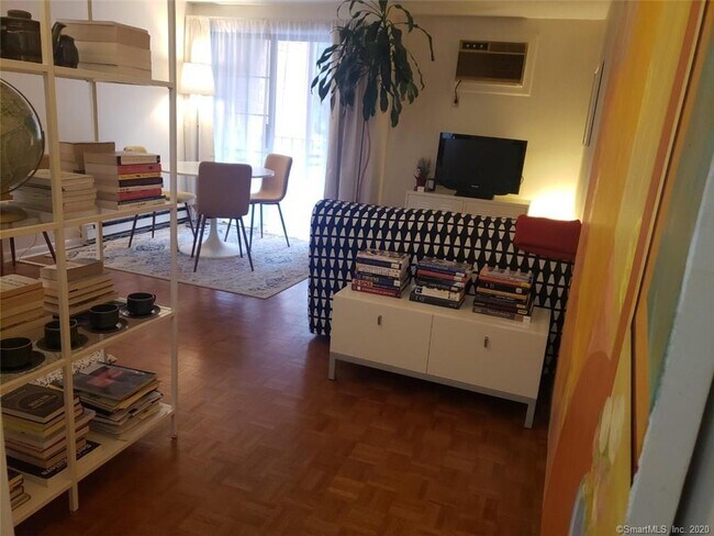 181 Loomis Dr-Unit -149 in West Hartford, CT - Building Photo - Building Photo