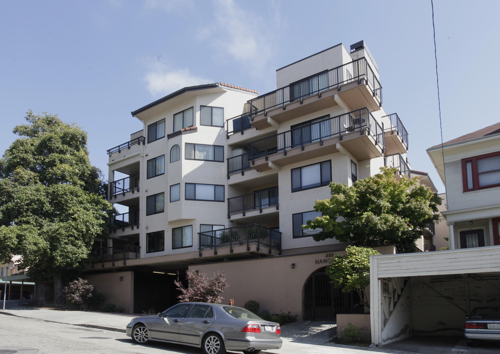 322 Hanover Ave Condominiums in Oakland, CA - Building Photo