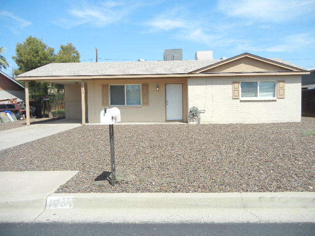 1234 E Sahuaro Dr in Phoenix, AZ - Foto de edificio