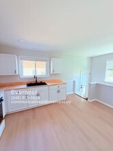 20931 Vermander Ave in Clinton Township, MI - Building Photo - Building Photo