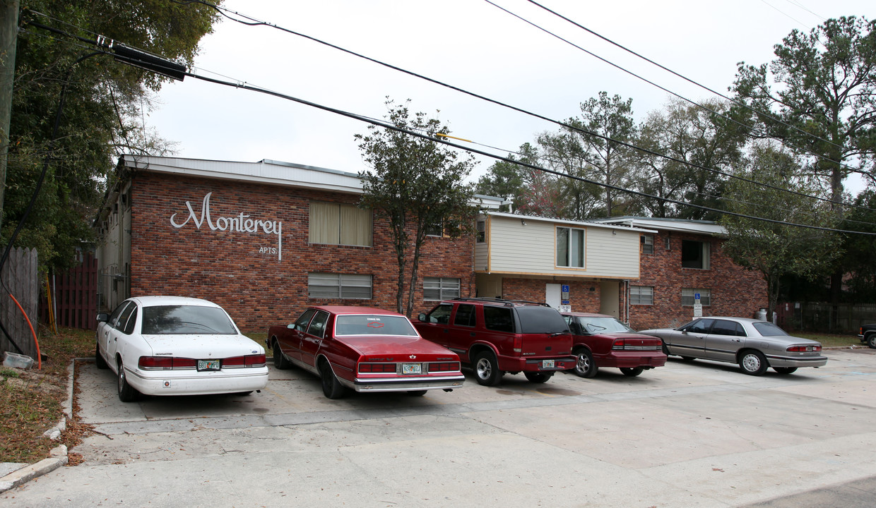 Monterey Apartments in Jacksonville, FL - Building Photo