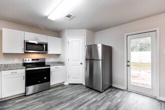 15580 Briar Forest Dr in Conroe, TX - Building Photo - Building Photo