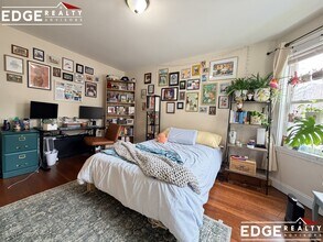 20 Claymoss Rd, Unit 1 in Boston, MA - Foto de edificio - Building Photo