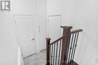 62 Preston Meadow Ave in Mississauga, ON - Building Photo - Building Photo