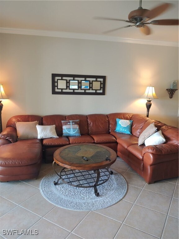 1246 Sweetwater Ln in Naples, FL - Foto de edificio - Building Photo