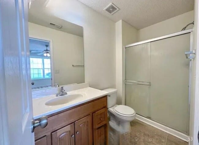 710 SW Shadow Glen Dr in Blue Springs, MO - Building Photo - Building Photo