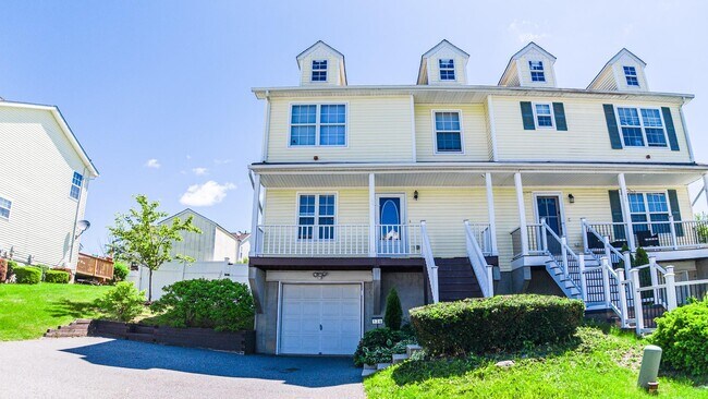 126 Evan Rd in Warwick, NY - Building Photo - Building Photo