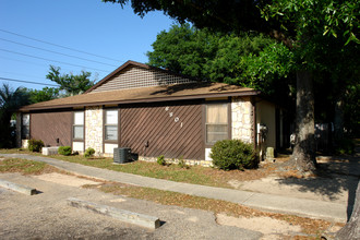 6801 Tiki Ln in Pensacola, FL - Building Photo - Building Photo