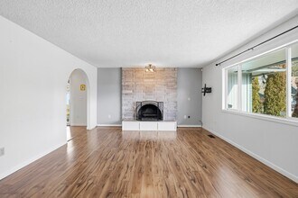 11721 N Lincoln Ct in Spokane, WA - Building Photo - Building Photo