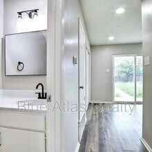 2302 Indigo Ln in Arlington, TX - Building Photo - Building Photo