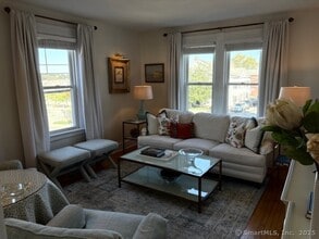 1 Cannon Sq in Stonington, CT - Building Photo - Building Photo